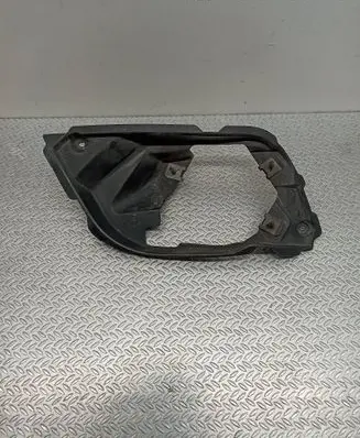 Mercedes-Benz ML W164 Fog light bracket A1648890414