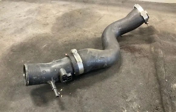 Ford Focus Intercooler hose/pipe F1F16K863