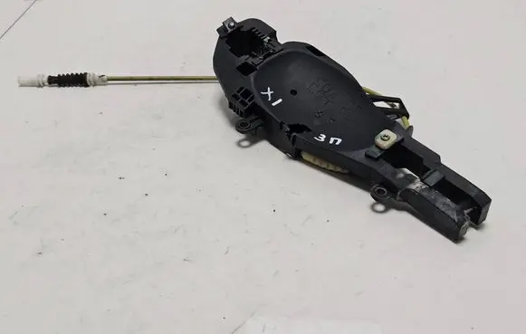BMW X1 E84 Rear door exterior handle/bracket 51222992976