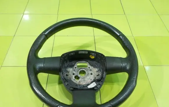 Audi A4 S4 B7 8E 8H Steering wheel 62010000B 8P0419091BJ