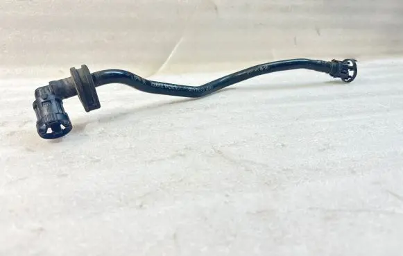 BMW 4 F32 F33 Vacuum line/pipe/hose 8600882 184216