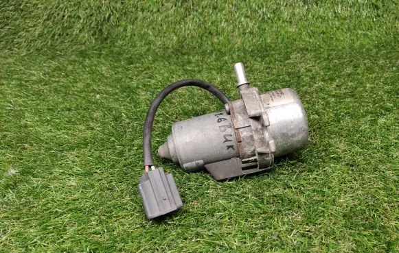 Chevrolet Cruze Vacuum pump 13343961 00942807