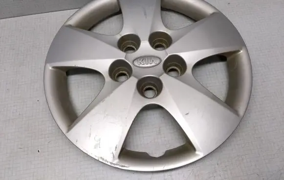KIA Ceed R15 wheel hub/cap/trim 529601H000