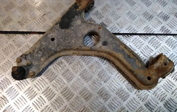 Opel Astra H Front lower control arm/wishbone