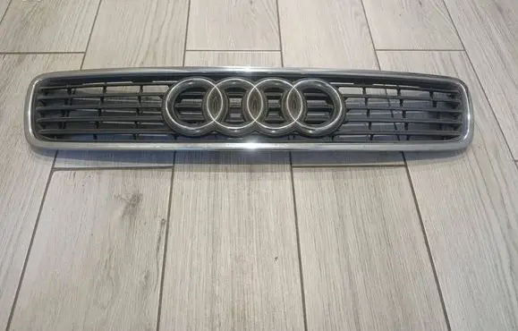 Audi A4 S4 B5 8D Front grill 8D0853651J