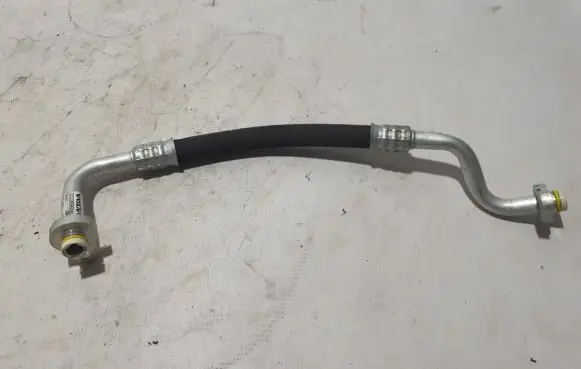 Air conditioning (A/C) pipe/hose