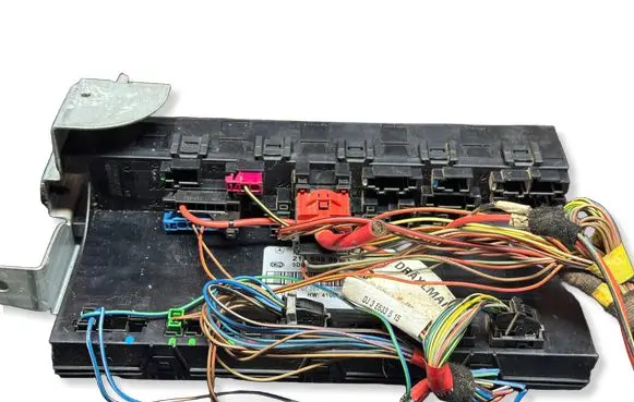 Mercedes-Benz E W211 Comfort/convenience module 2115458601 5DK00804725
