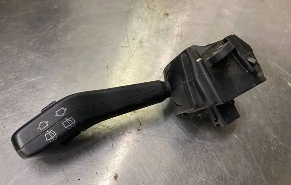 BMW 3 E46 Wiper control stalk 01204020 8363669