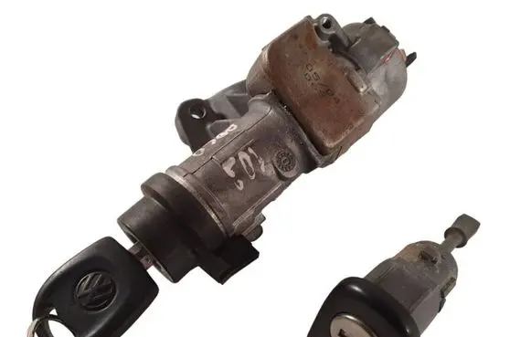 Volkswagen Polo Engine ECU kit and lock set 4B0905851G