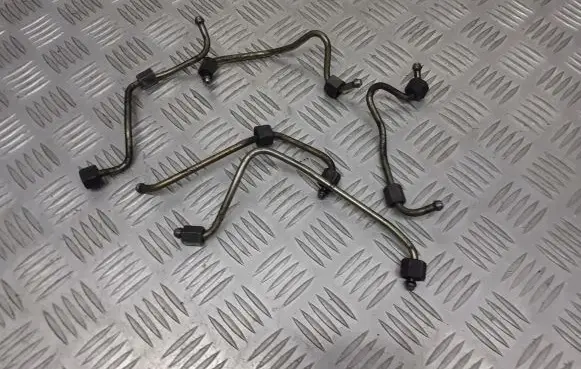 Mazda 2 Fuel line pipe