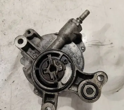 Peugeot 407 Vacuum pump D1651C