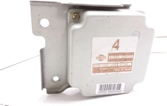Nissan X-Trail T30 Torque split ecu control unit/module 41650EQ070 A68000U06