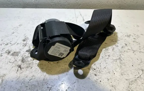 Dodge Challenger Rear seatbelt P6KE10DX9AC 6406971 TSY112112834