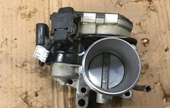 Hyundai Ioniq Throttle valve 0280750680