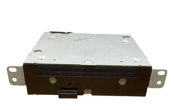 Radio/CD/DVD/GPS head unit