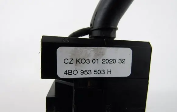 Volkswagen PASSAT B5.5 Light switch 8L0953513G