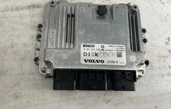 Volvo V50 Engine control unit/module 0281016590 1039S30890 31272996AB