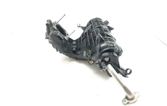 Lexus CT 200H Intake manifold 1712037050