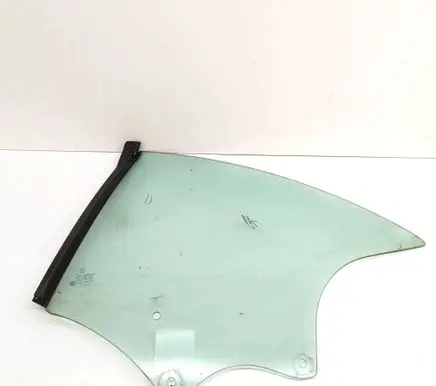 Peugeot 307 Rear side window 9202H0