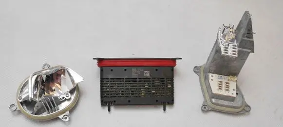 BMW X5 F15 LED ballast control module 7377146