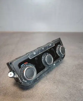 Volkswagen PASSAT B6 Climate control unit 78984301 K0165HB009751 907426AM