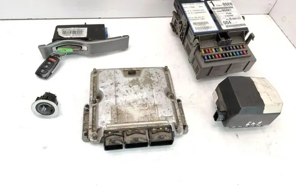 Renault Laguna II Engine ECU kit and lock set 0281010482 8200020613 8200224594