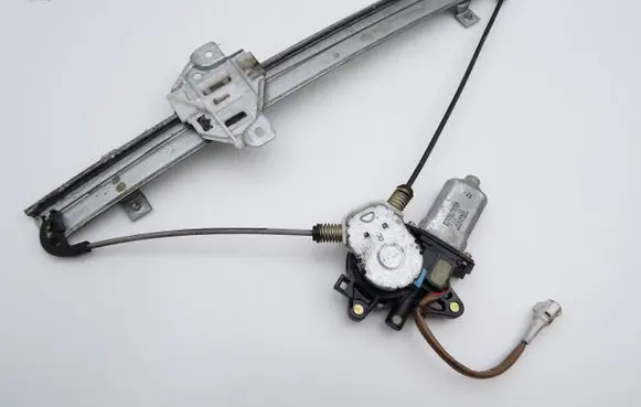 Suzuki Liana Front door window regulator with motor 8343076F10 0621009291