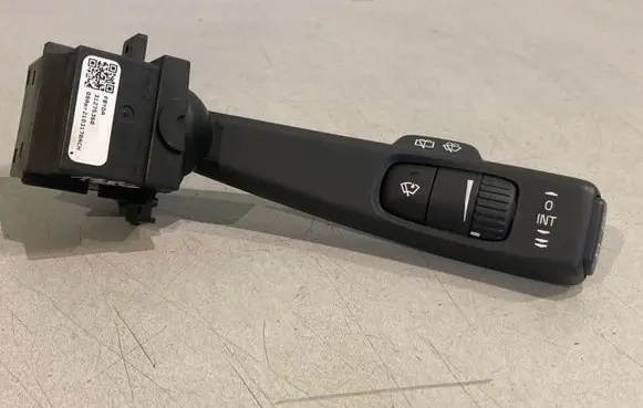 Volvo V70 Wiper control stalk 31275360
