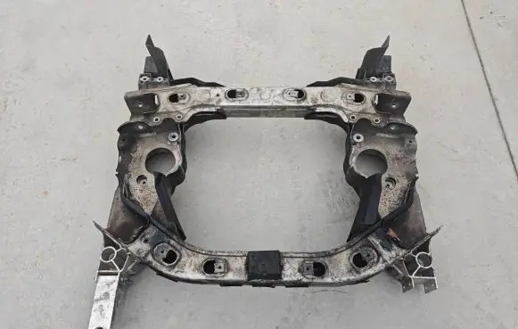 Mercedes-Benz S W222 Front subframe 220187173 221185110 2211183