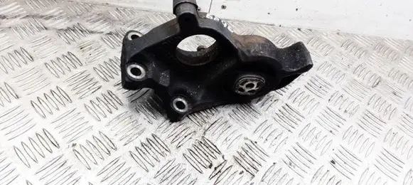 Citroen C4 I Engine mount bracket 9651493280