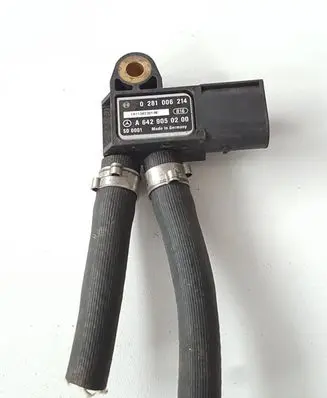 Mercedes-Benz A W176 Exhaust gas pressure sensor A6429050200 0281006214