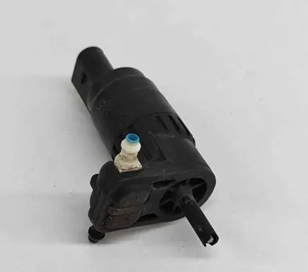 Skoda Superb B8 (3V) Windscreen/windshield washer pump 1K6955651
