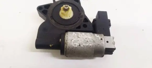 Mazda 5 Rear door window regulator motor CM011750 TN776917
