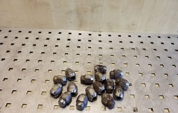 Hyundai i40 Nuts/bolts 