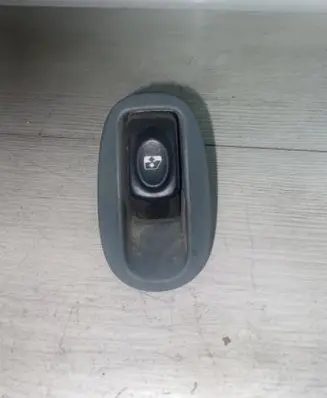 Renault Scenic I Quarter vent window switch 