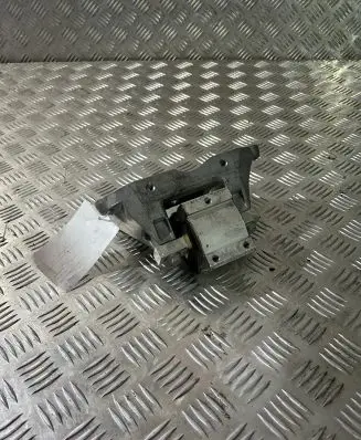 Mercedes-Benz GLC X253 C253 Gearbox mount A2112420340
