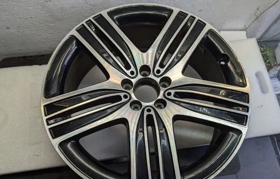 Mercedes-Benz EQC R20 alloy rim A2934010400