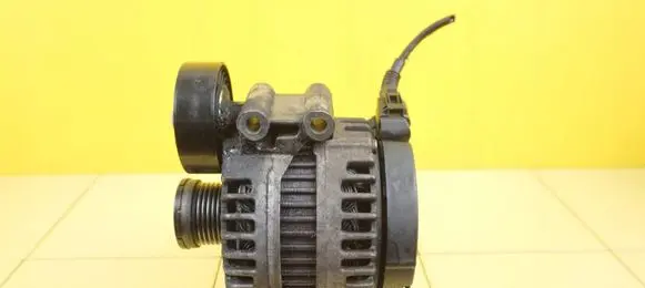 BMW X3 E83 Generator/alternator 7550968 N52B30A 28SP4