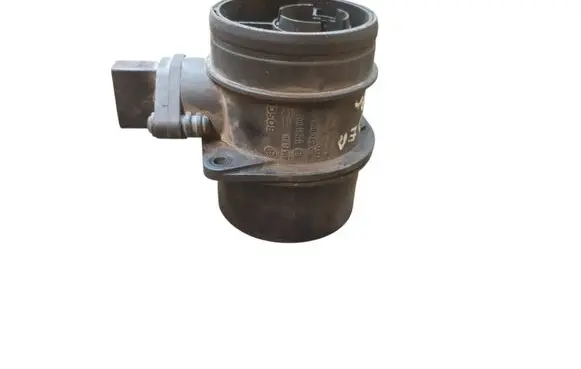 Mitsubishi Outlander Mass air flow meter 0281002461 074906461B