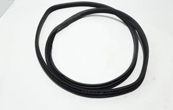 Ford Ranger Front door rubber seal 1944551