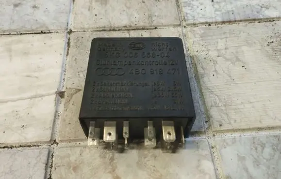 Audi A6 S6 C5 4B Other relay 4B0919471 5KG00656804