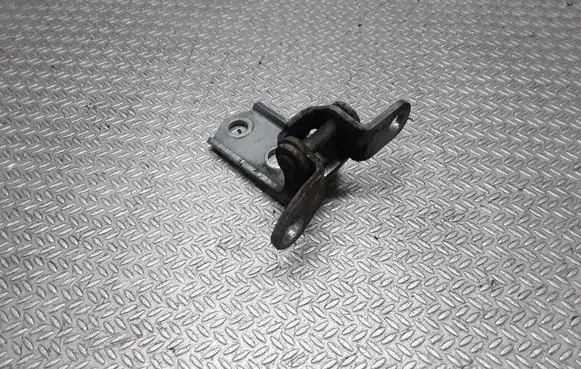 Toyota Yaris Rear door lower hinge