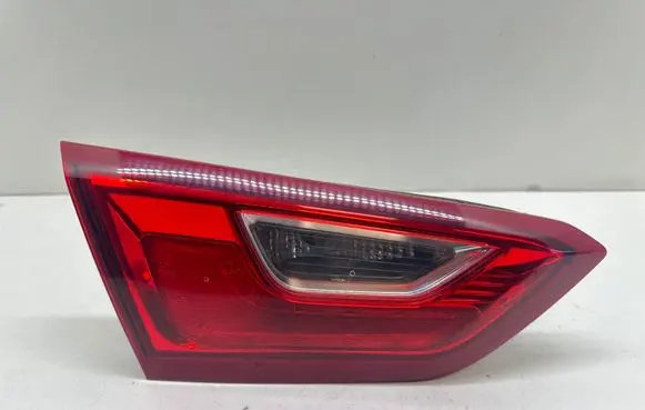 Chevrolet Malibu Tailgate rear/tail lights 23508091