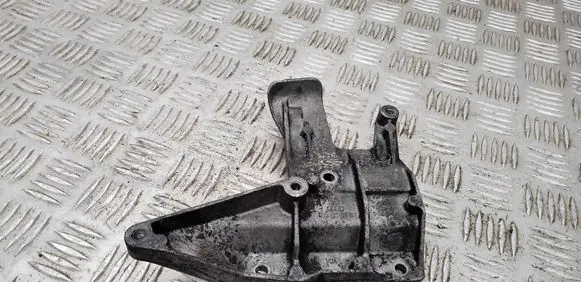 Audi A6 S6 C6 4F Engine mounting bracket 03G131159B