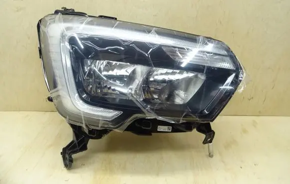 Renault Master IV Headlight/headlamp 260105567r