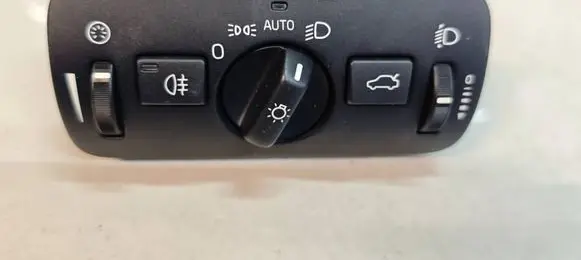 Volvo V40 Light switch 30739425 10092207 120822B