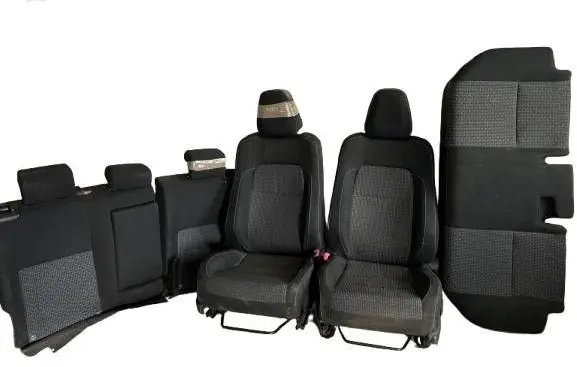 Toyota Auris E180 Seat set 