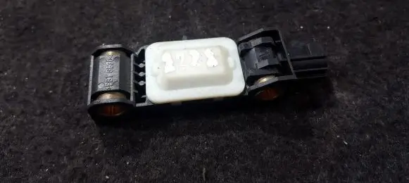 Nissan Micra Airbag deployment crash/impact sensor 0285003019