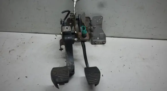 Citroen C4 I Pedal assembly 