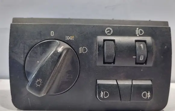 BMW X5 E53 Light switch 8372204 013633 037045050